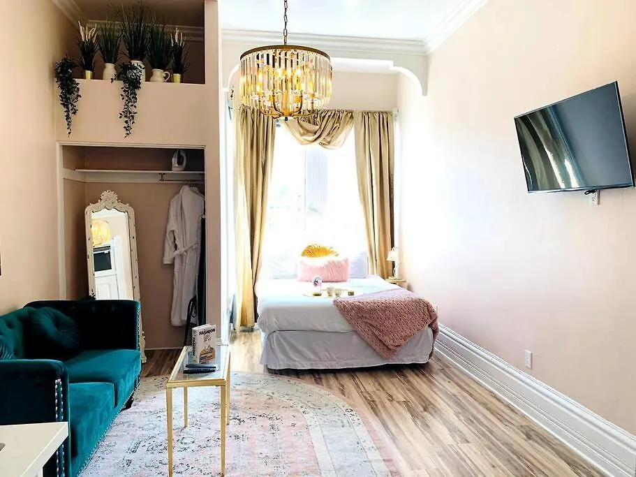 Adorable Studio Gaslamp District Near San Diego Downtown! Perfect For Travelers And Couples!-1