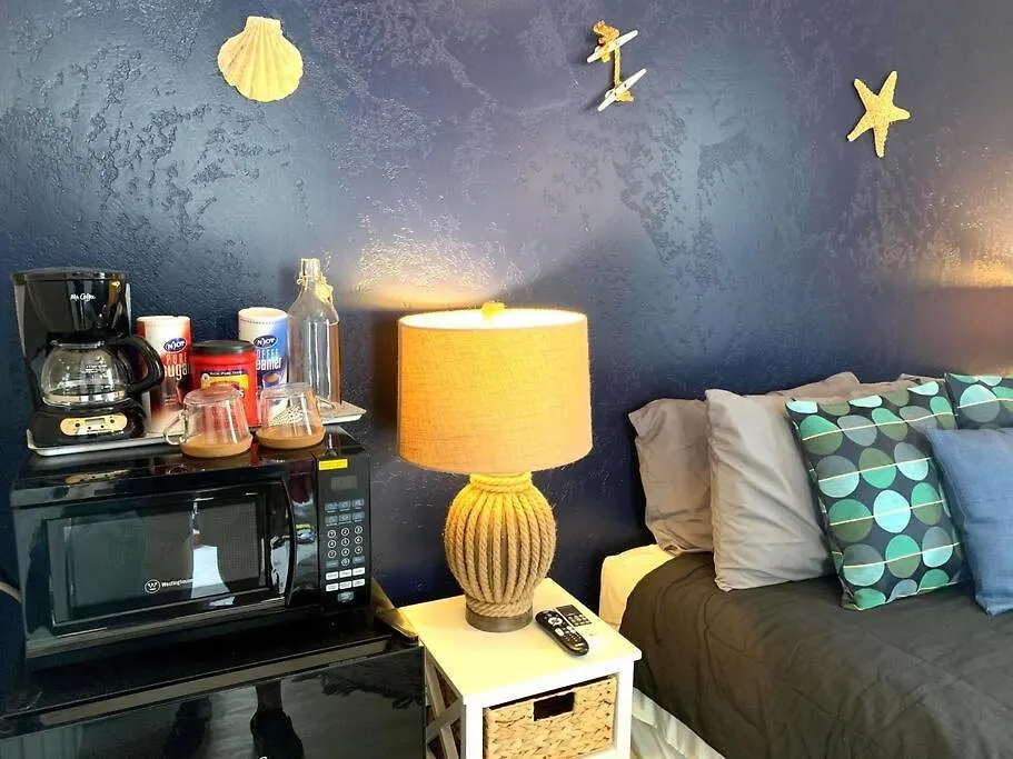 Bright Studio For Two Near San Diego Downtown! Enjoy Your Moments Gaslamp! Perfect For Travelers And Couples!-1