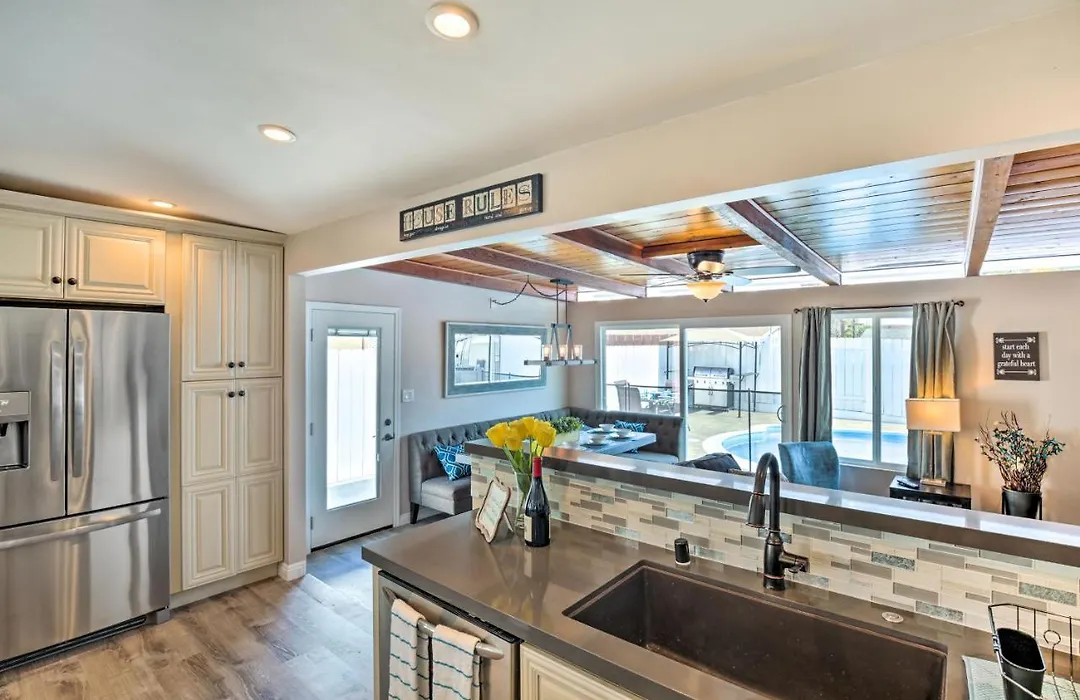 Chic Central San Diego House With Private Pool!-1