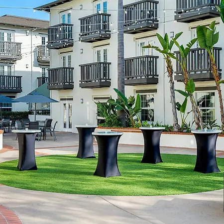 Fairfield Inn & Suites San Diego Old Town-3