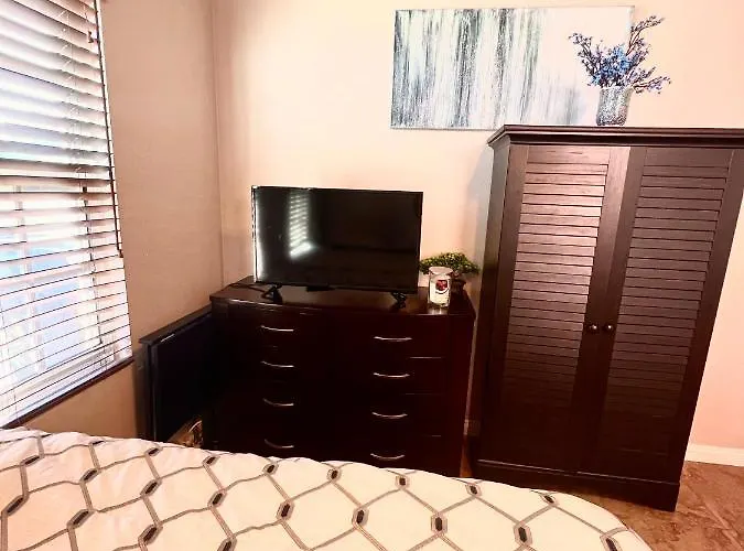 Lavish Studio Apartment San Diego