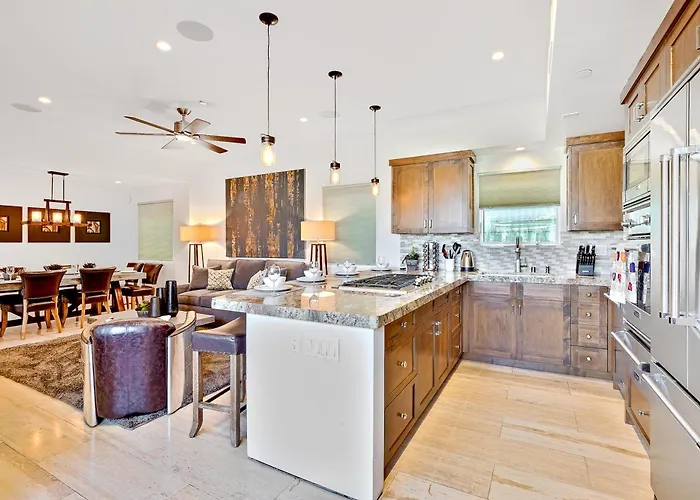 Modern Luxury Compound Villa Newport Beach